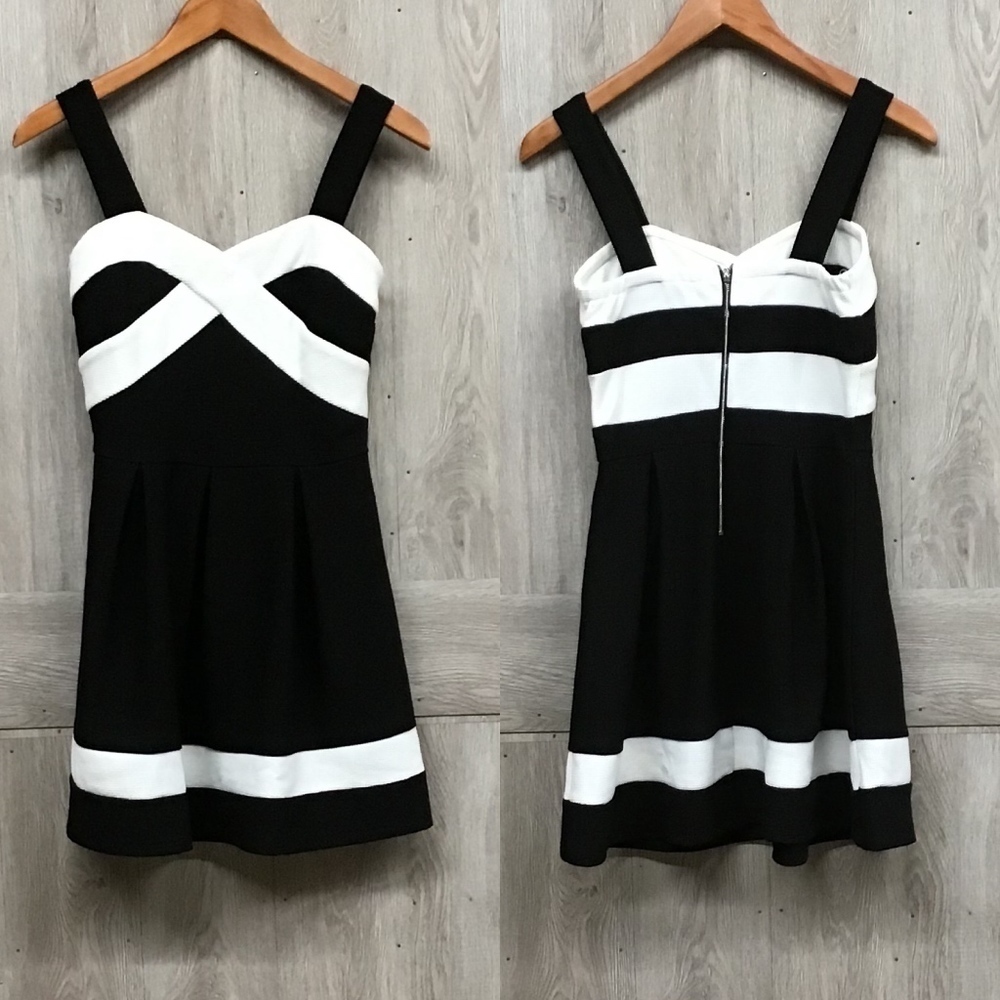 Black White Criss Cross Sleeveless Mini Dress BB983